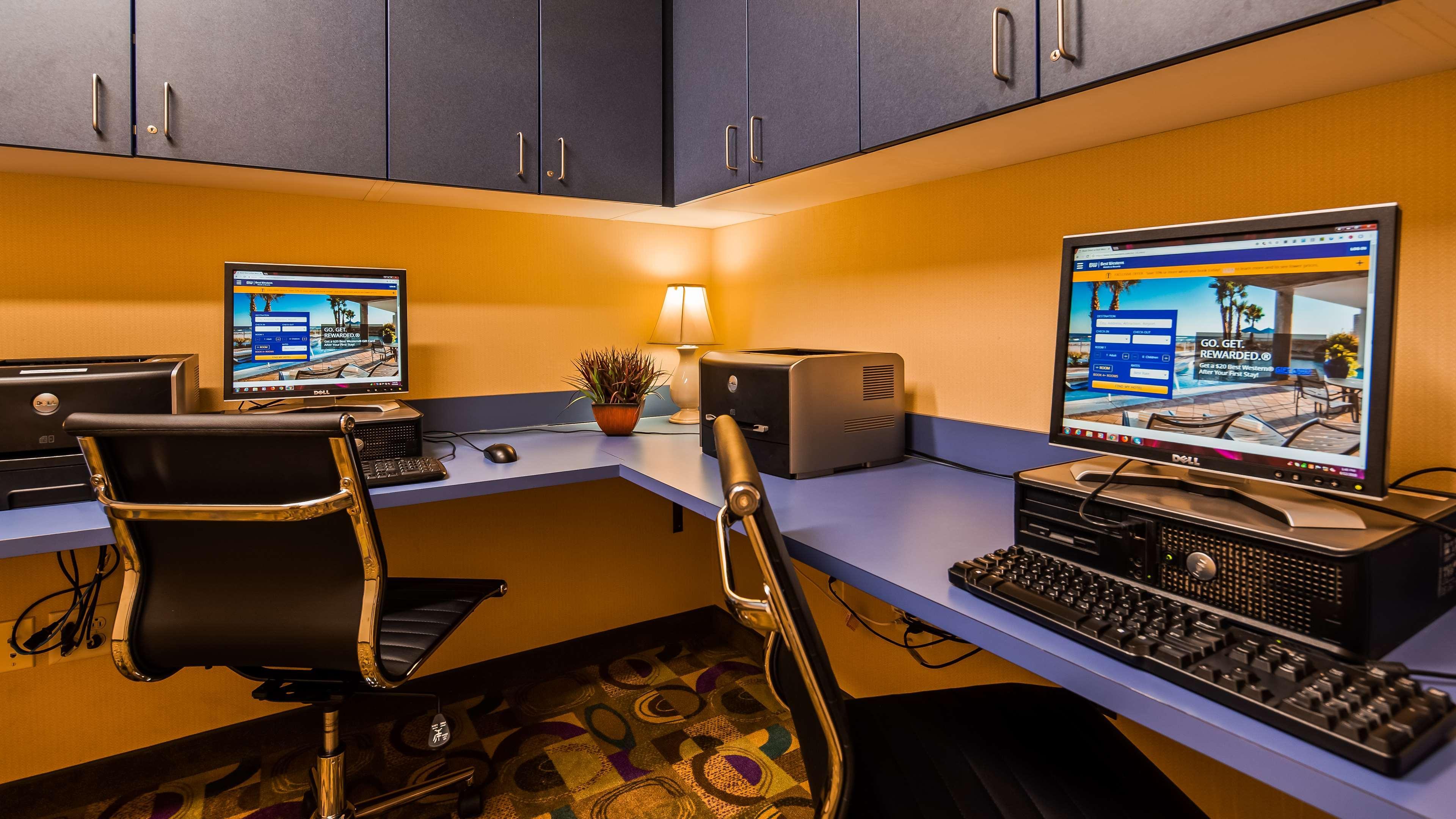 Best Western Plus Victor Inn & Suites מראה חיצוני תמונה