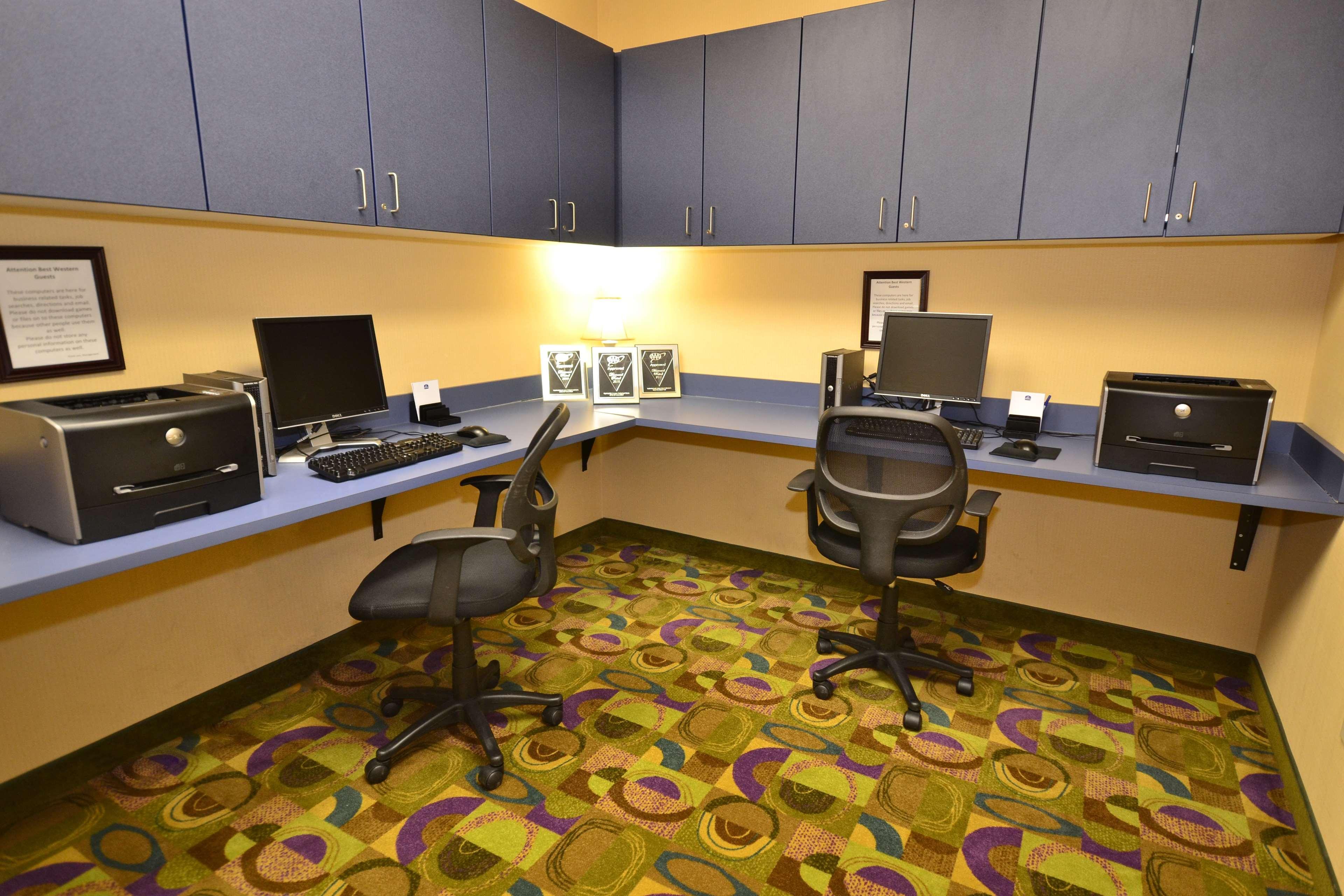 Best Western Plus Victor Inn & Suites מראה חיצוני תמונה