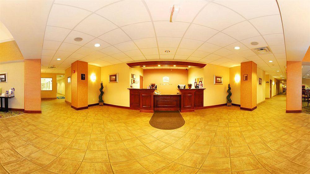 Best Western Plus Victor Inn & Suites מראה חיצוני תמונה
