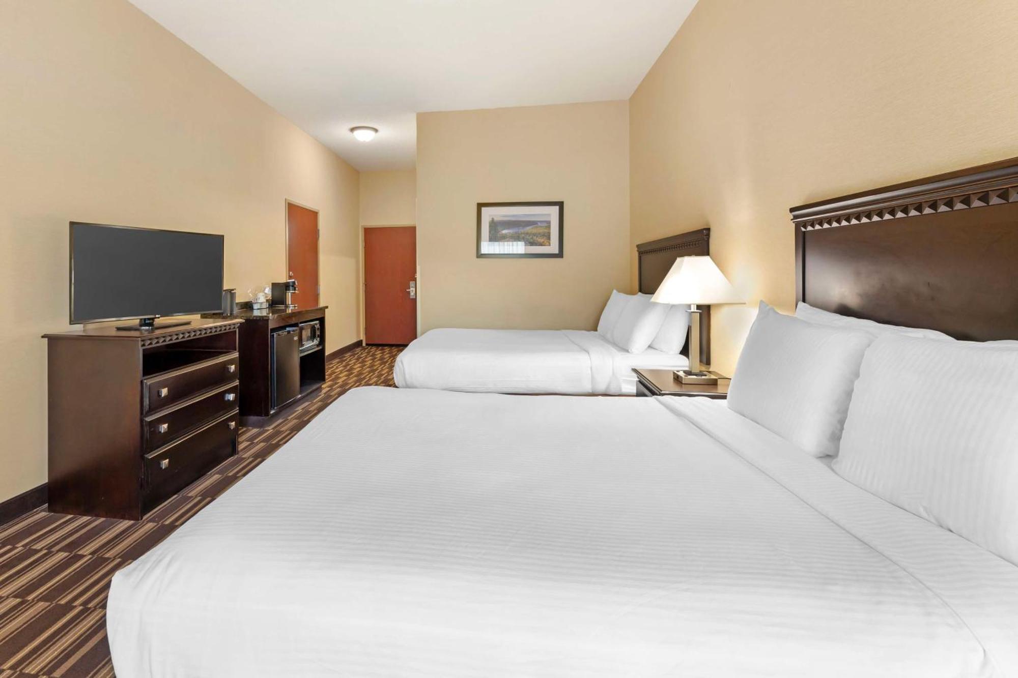 Best Western Plus Victor Inn & Suites מראה חיצוני תמונה