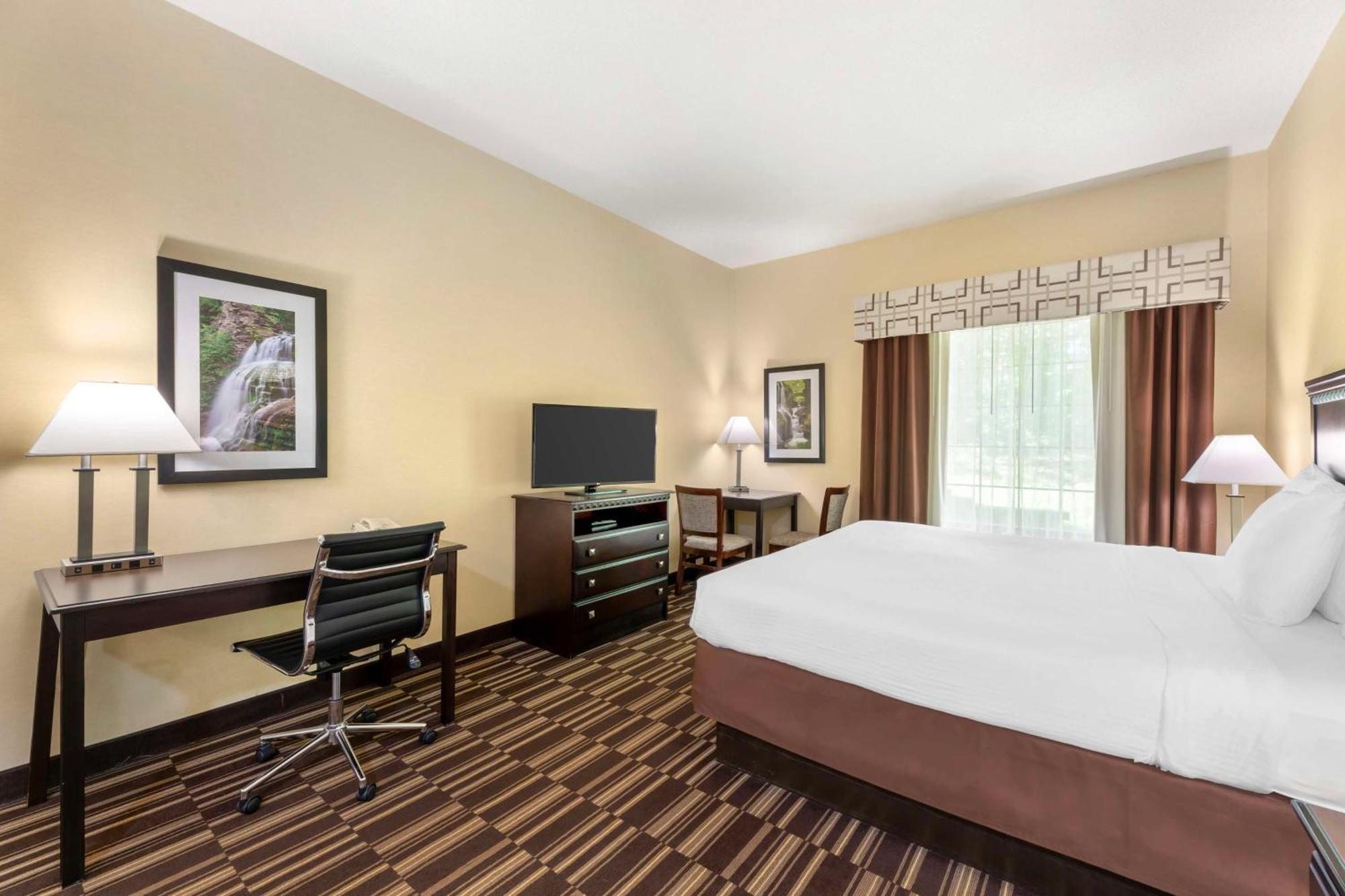 Best Western Plus Victor Inn & Suites מראה חיצוני תמונה