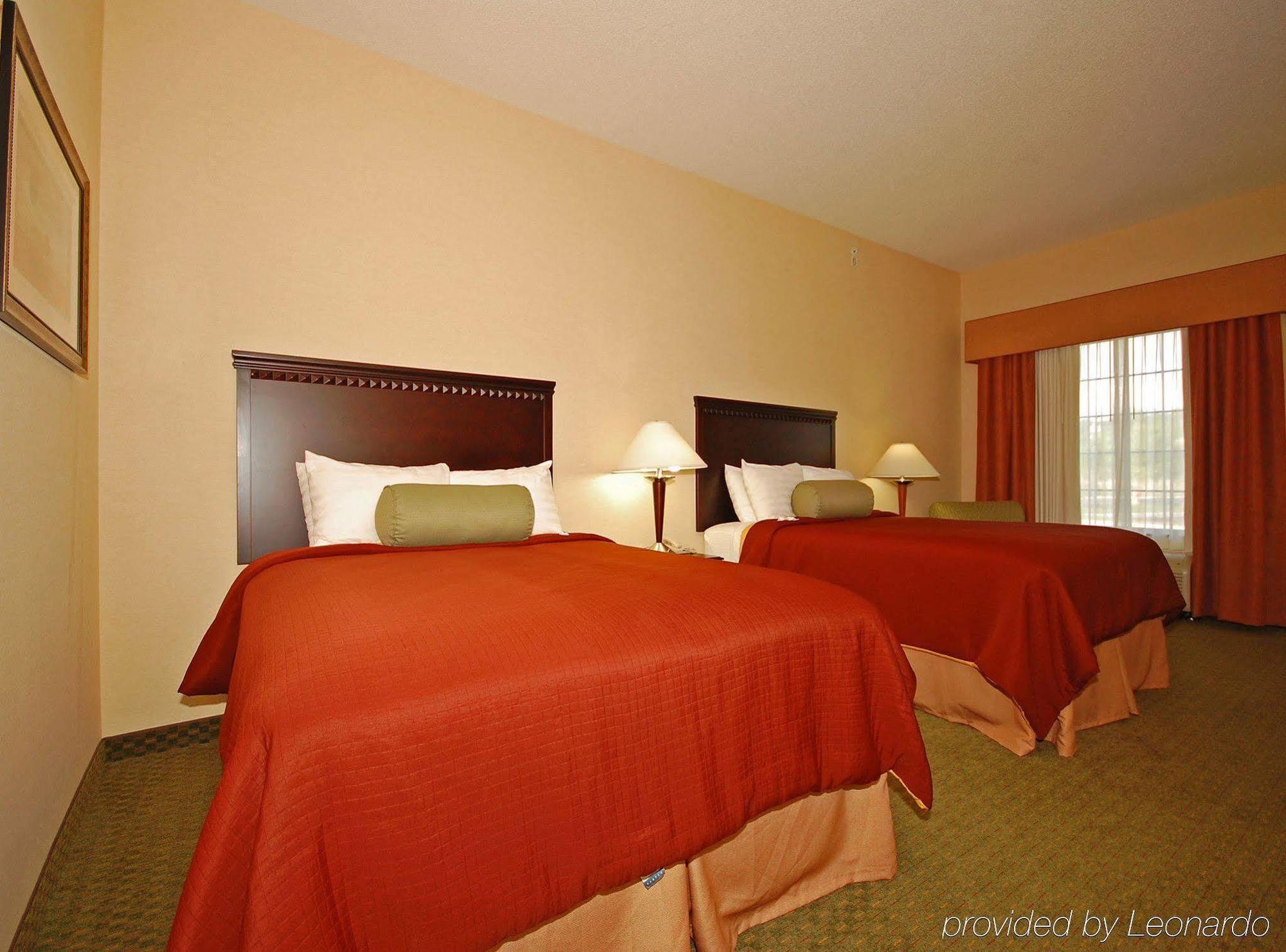 Best Western Plus Victor Inn & Suites חדר תמונה